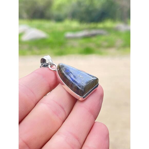 Vintage Labradorite Sterling Silver Pendant Necklace - Picture 6 of 6